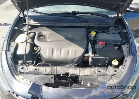 2013 Dodge Dart Sxt z USA, uszkodzony, nr VIN 1C3CDFBA5DD302462